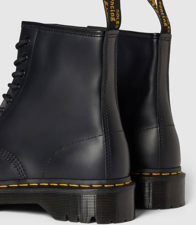 Dr. Martens Laarzen met vetersluiting model 'Bex'