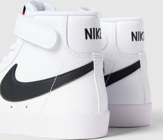 Nike High top sneakers met klittenbandsluiting model 'Blazer Mid '77'