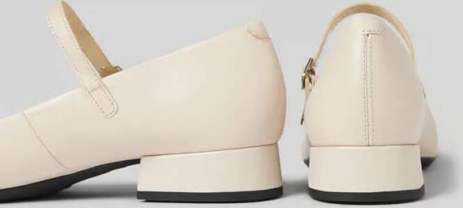 Vagabond Pumps met doornsluiting model 'DEBBI'