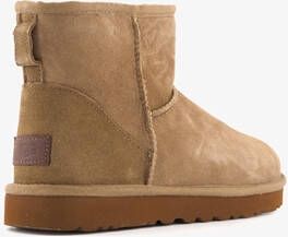 Ugg Classic Mini II suède enkellaarsjes taupe