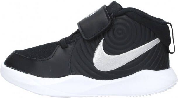 Nike Team Hustle D 9