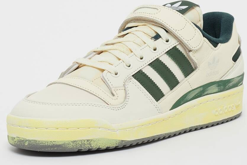 adidas Originals Forum 84 Low AEC Sneaker