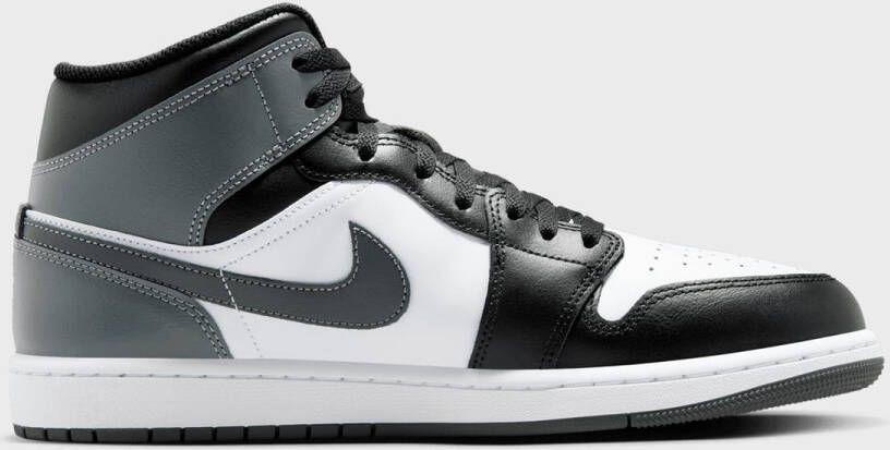 Jordan Air 1 Mid black iron grey white Air 1 in zwart formaten: 47.5