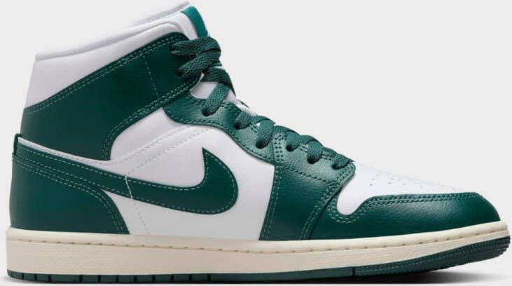 Jordan Air 1 Mid in groen formaten: 36.5