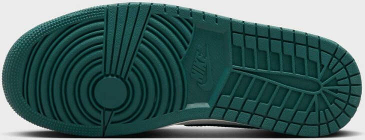 Jordan Air 1 Mid in groen formaten: 36.5