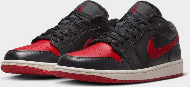 Jordan Wmns Air 1 Low Basketball Schoenen black gym red sail maat: 36.5 beschikbare maaten:36.5 38