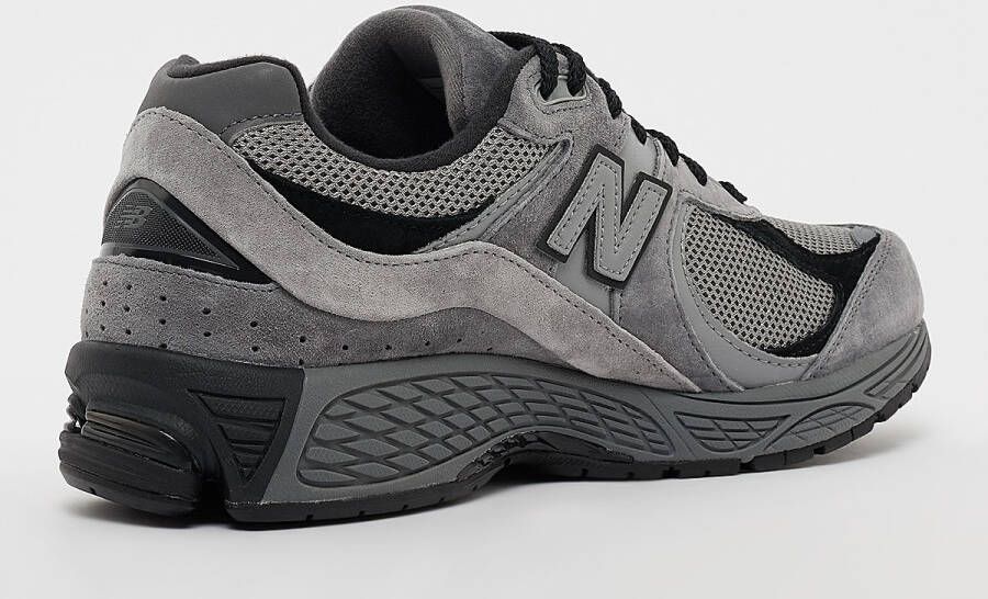 New Balance 2002 in grijs formaten: 42