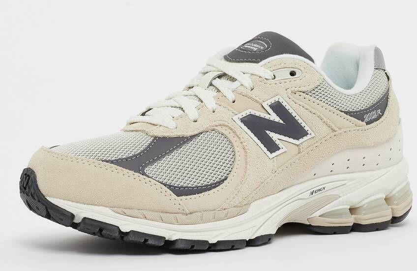 New Balance 2002r Schoenen sandtstone maat: 42.5 beschikbare maaten:42.5 43 44.5 45 46.5