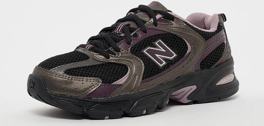 New Balance 530 in zwart formaten: 36