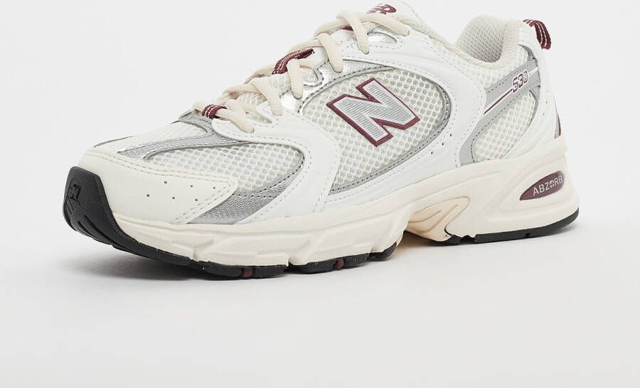 New Balance 530 in wit formaten: 40.5