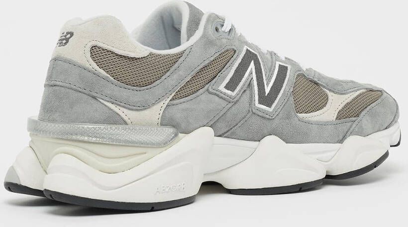 New Balance 9060 Lifestyle in grijs formaten: 44