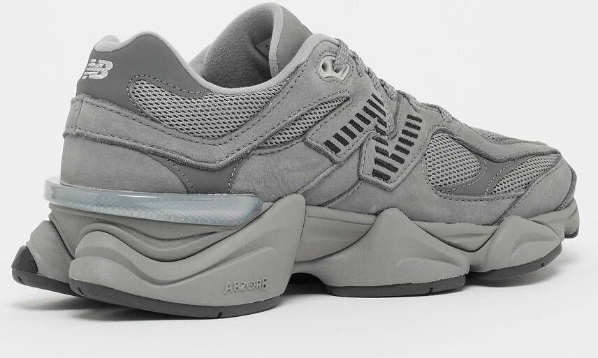 New Balance 9060 shadow grey Lifestyle in grijs formaten: 42