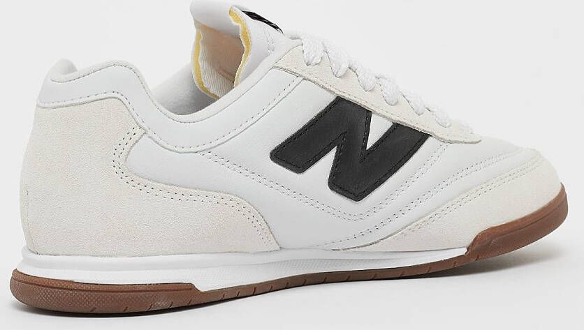 New Balance RC42 Lifestyle in wit formaten: 43