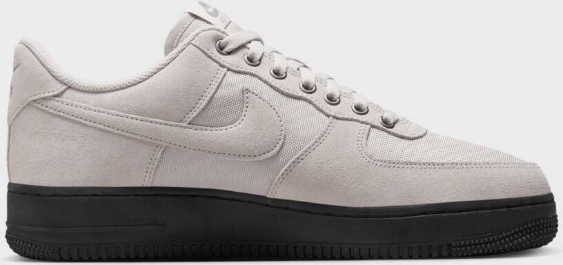 Nike Air Force 1 ´07 in Beige