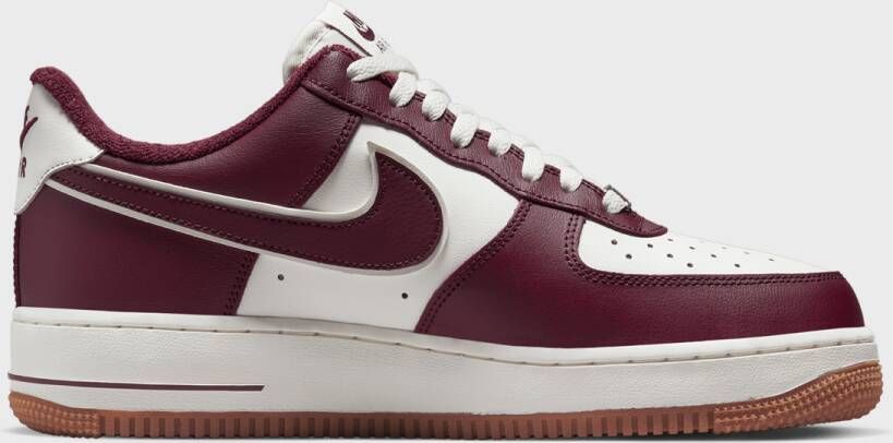 Nike Air Force 1 '07 LV8