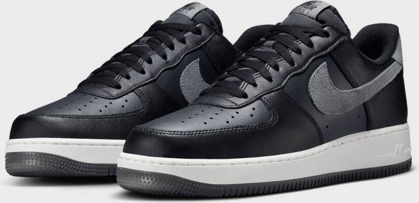 Nike Air Force 1 '07 LV8 in Zwart