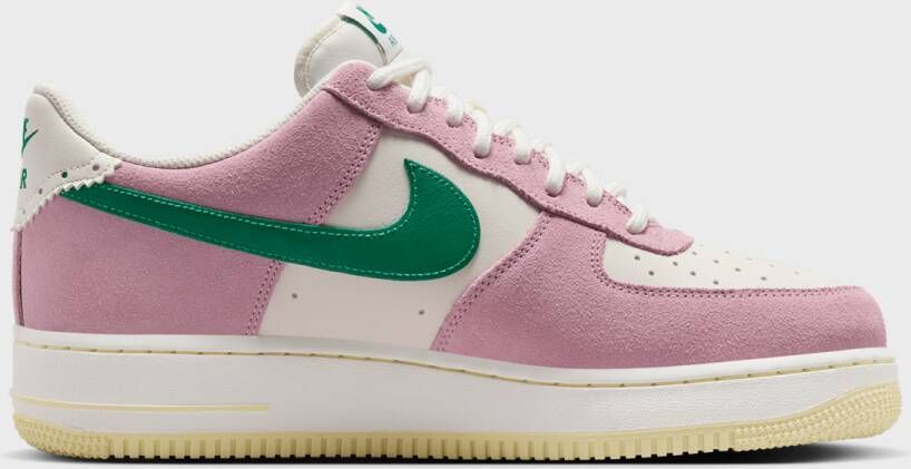 Nike Air Force 1 '07 LV8 ND in Roze