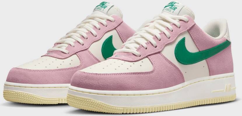 Nike Air Force 1 '07 LV8 ND in Roze