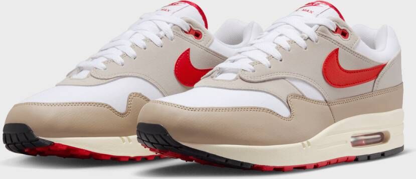 Nike Air Max 1 in Beige