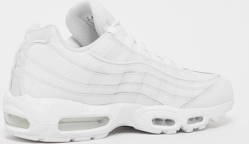 Nike Air Max 95 Essential in wit formaten: 44.5