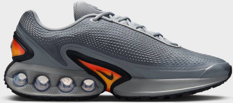 Nike Air Max DN in grijs formaten: 42