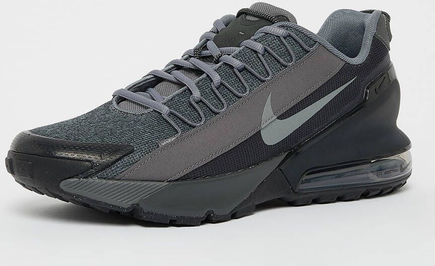 Nike Air Max Pulse Roam in grijs formaten: 45