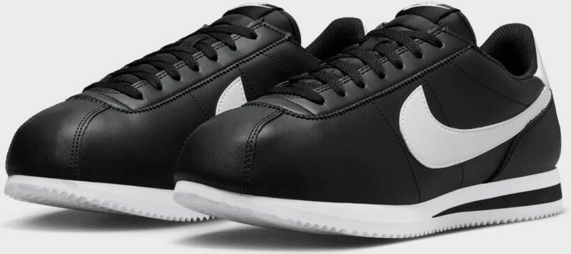 Nike Cortez in zwart formaten: 42