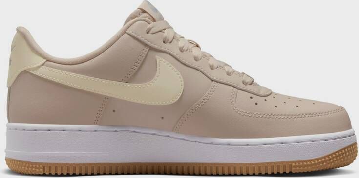 Nike WMNS Air Force 1 '07