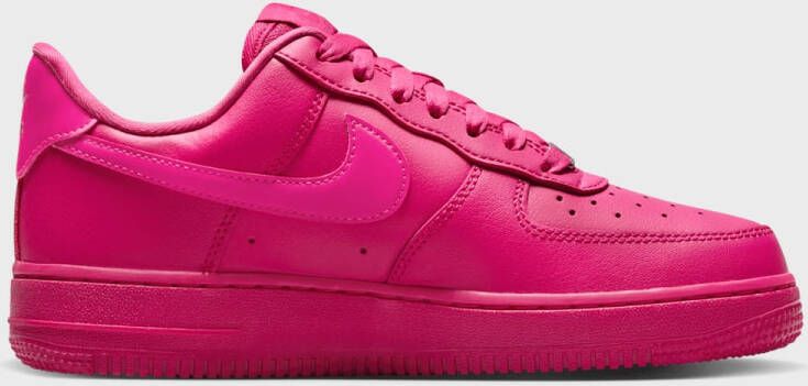 Nike WMNS Air Force 1 '07 in wit formaten: 39