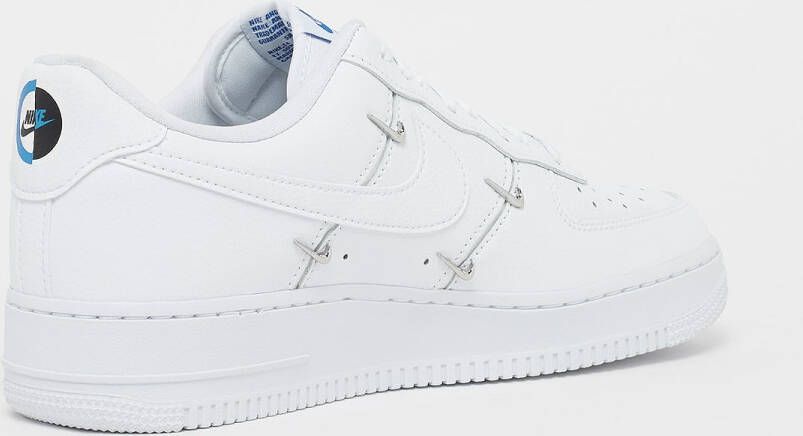 Nike WMNS Air Force 1 '07 LX in wit formaten: 36.5