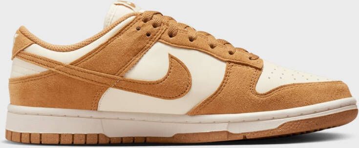 Nike WMNS Dunk Low in beige formaten: 37.5