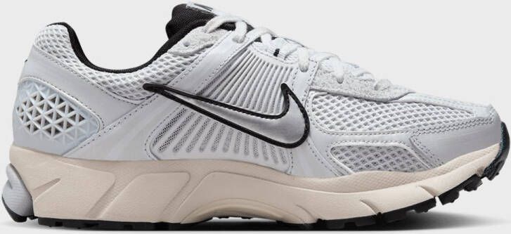 Nike WMNS Zoom Vomero 5 Lifestyle in grijs formaten: 37.5