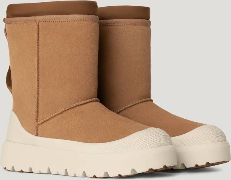 Ugg Classic Short Weather Hybrid chestnut whitecap Boots in beige formaten: 41