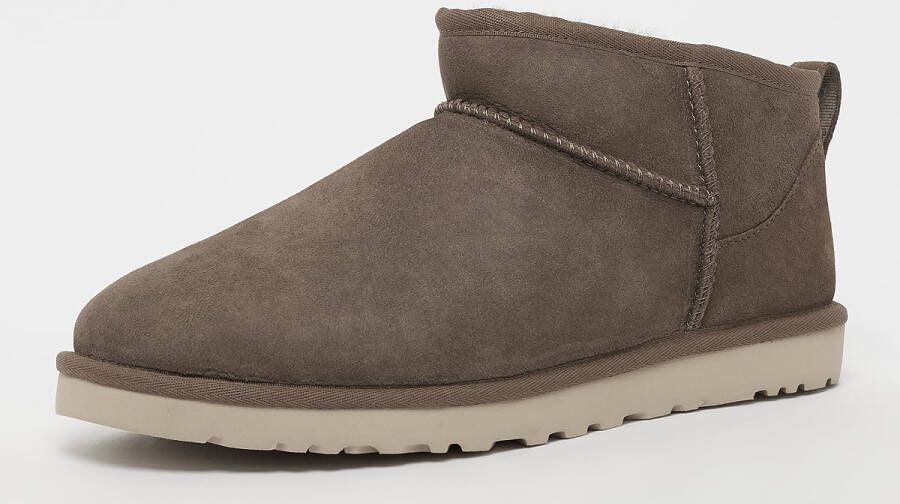 Ugg Classic Ultra Mini hickory in bruin formaten: 43