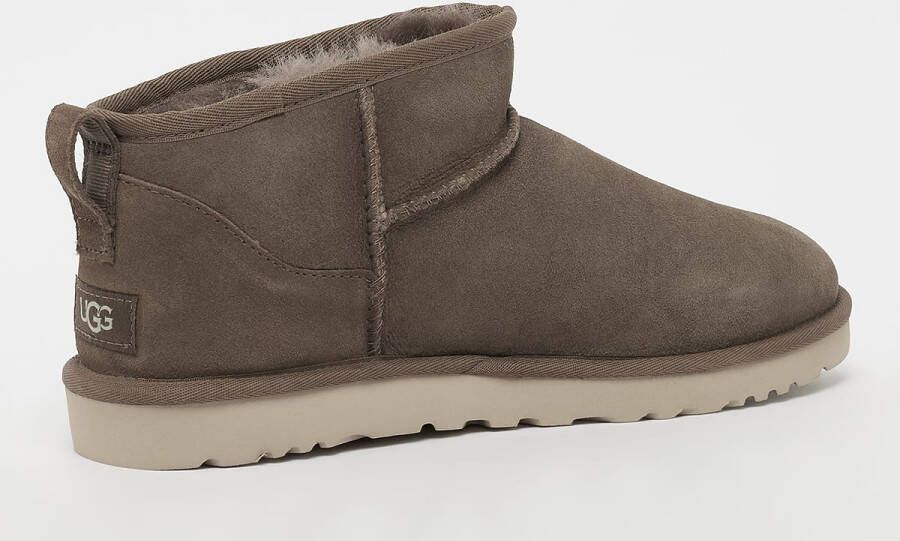 Ugg M Classic Ultra Mini Boots in bruin formaten: 43