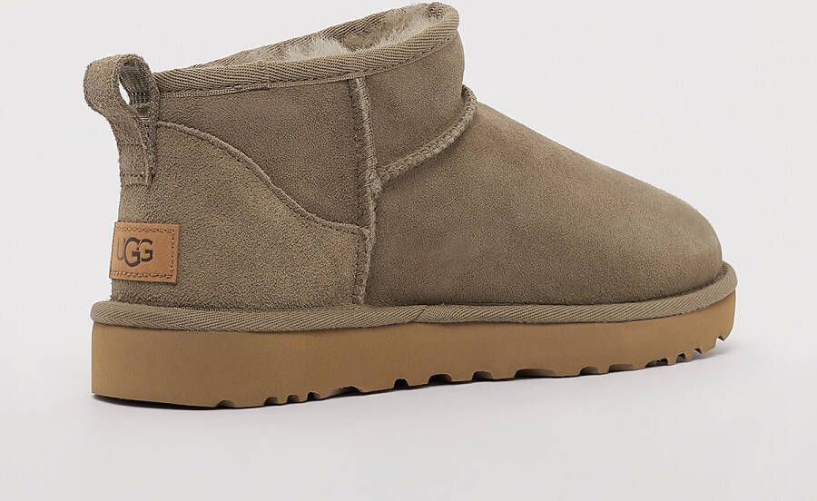 Ugg Classic Ultra Mini Boots in beige formaten: 36