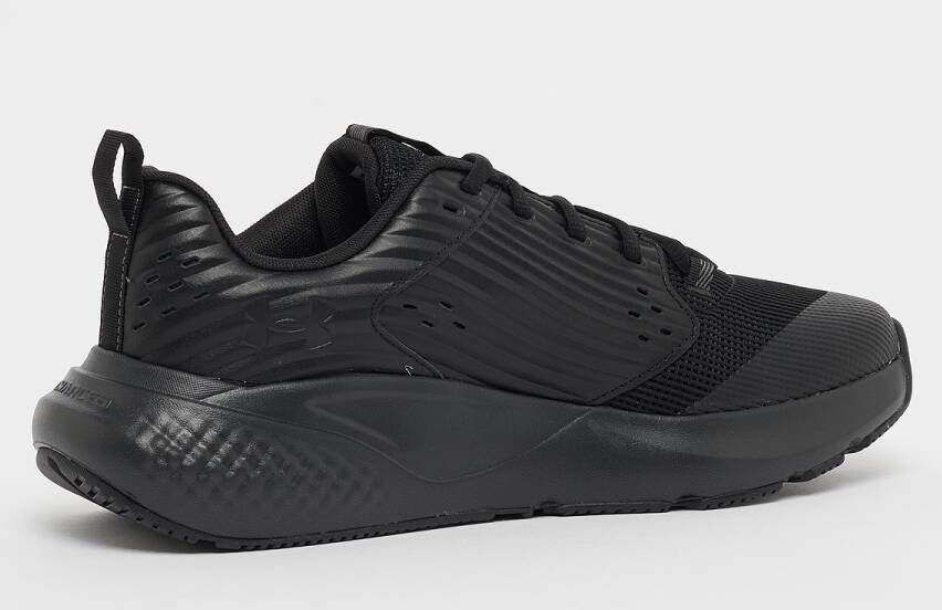 Under Armour Charged Commit TR 4 in Zwart