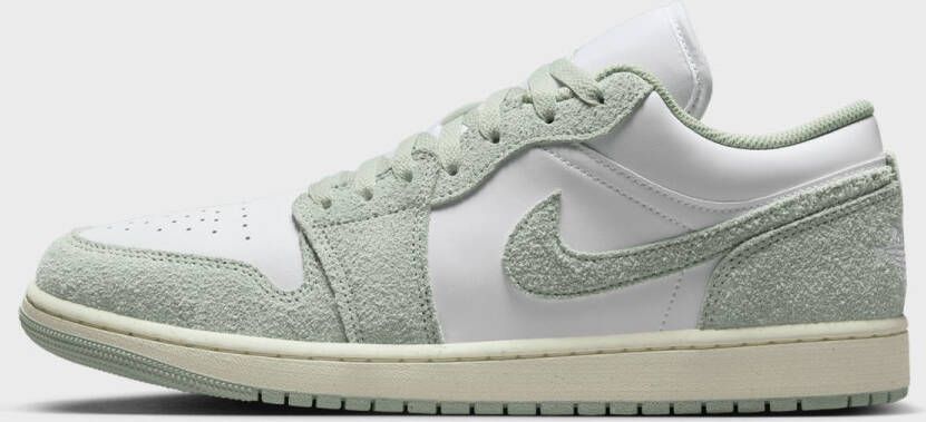 Jordan Air 1 Low SE in groen formaten: 42