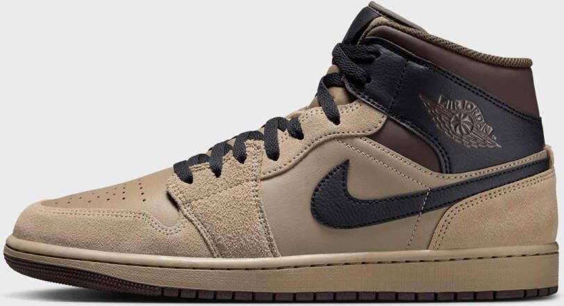 Jordan Air 1 Mid Air 1 in beige formaten: 41