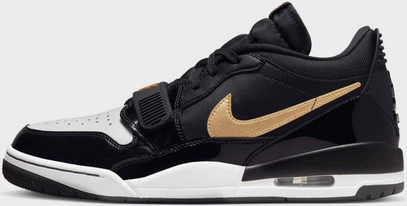 Jordan Air Legacy 312 Low Basketball Schoenen black metallic gold white maat: 42.5 beschikbare maaten:41 42.5 44.5 45 46