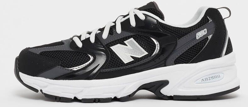 New Balance 530 (GS) in zwart formaten: 39