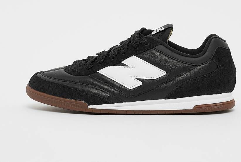 New Balance RC42 Lifestyle in zwart formaten: 40.5