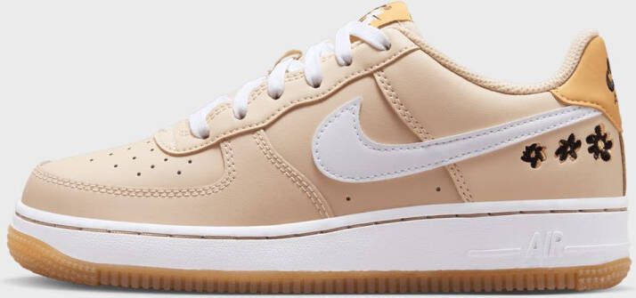 Nike Air Force 1 LV8 2 (GS) Air Force 1 in beige formaten: 38.5