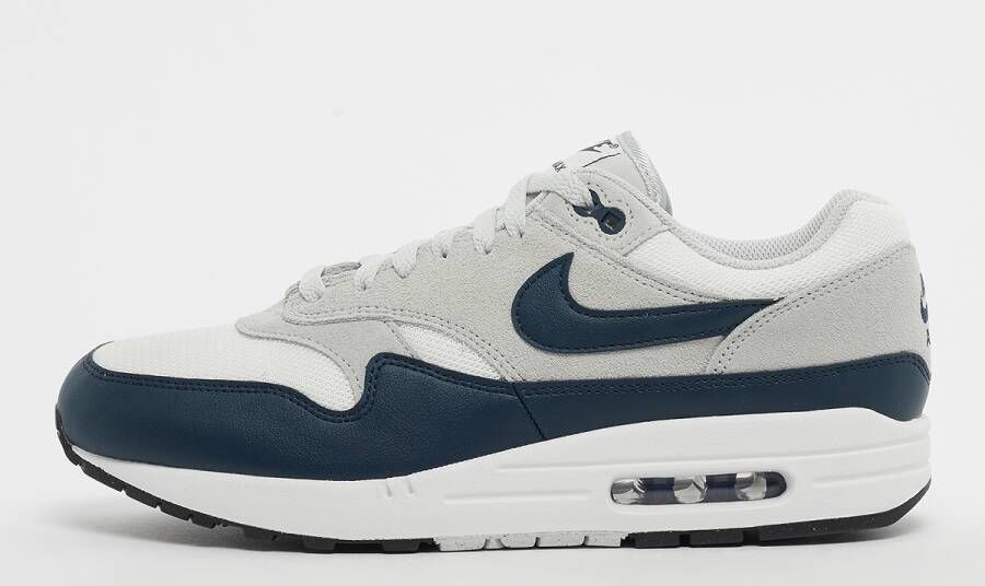 Nike Air Max 1 Essential in