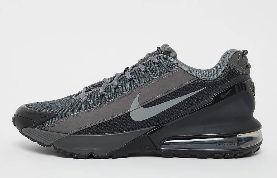 Nike Air Max Pulse Roam in grijs formaten: 45