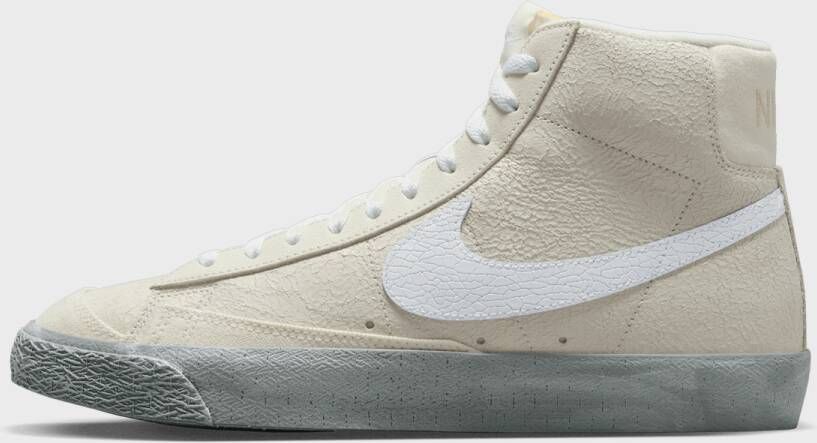 Nike Blazer Mid '77 EMB