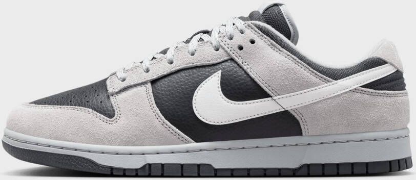 Nike Dunk Low in grijs formaten: 46