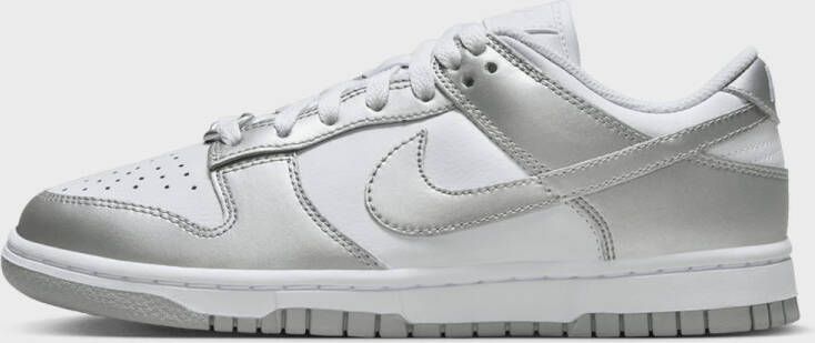 Nike Sneaker in wit formaten: 38