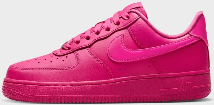 Nike WMNS Air Force 1 '07 in wit formaten: 39