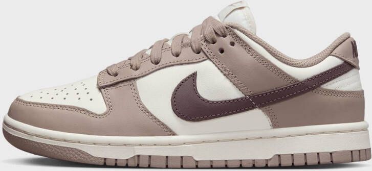 Nike WMNS Dunk Low Dunk in wit formaten: 36.5